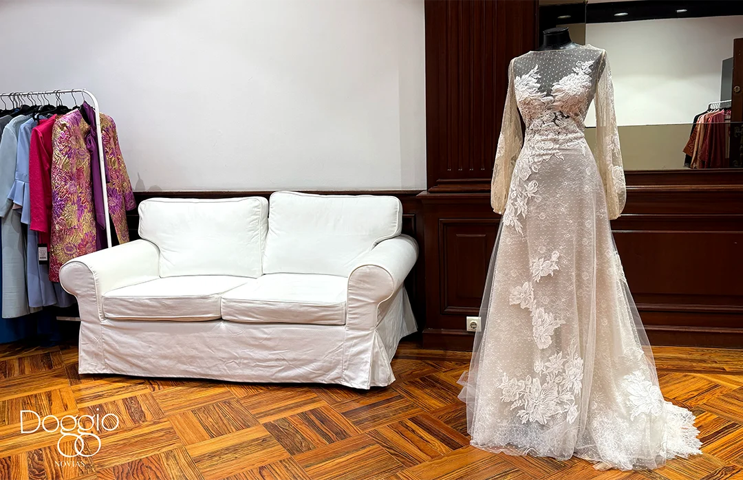 Vestidos de Boda en Asturias 5_novias_gijón_asturias_doggio Vestidos de novia Asturias doggio diseño